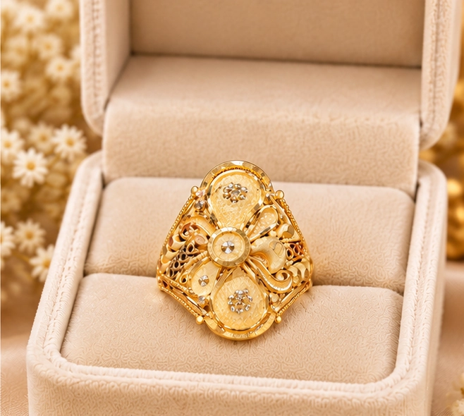 Ornate Filigree Cocktail Ring - Image 4